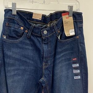 Levi's Men's Dark Blue Relaxed Jeans